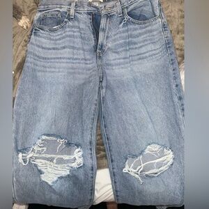 90’s baggy midrise jeans
